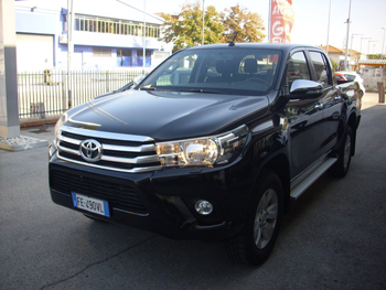 Gravinaoggi Toyota Hilux