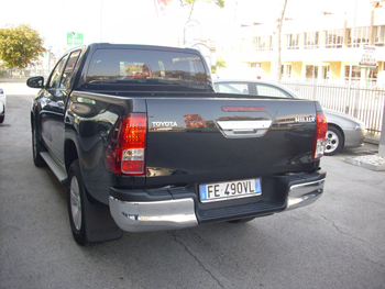 Gravinaoggi Toyota Hilux