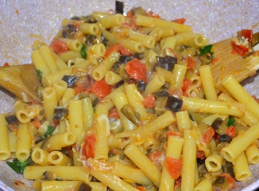 Gravinaoggi Melanzane con la pasta